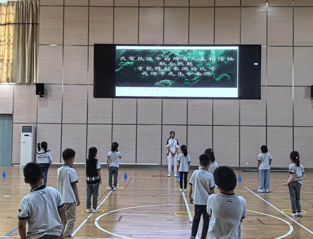 小教研，大思路——体育组教研活(1)_html_m5e8cf4e.jpg