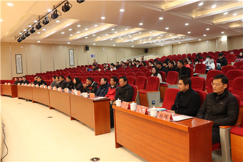 2 与会嘉宾.jpg