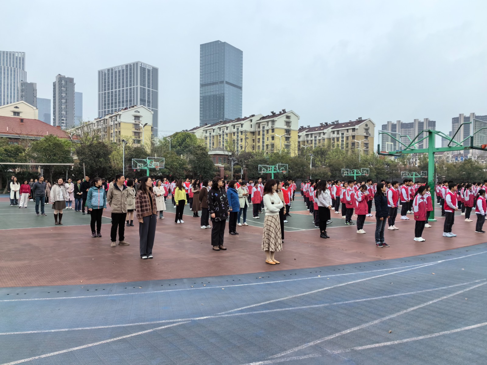 师生全景.jpg