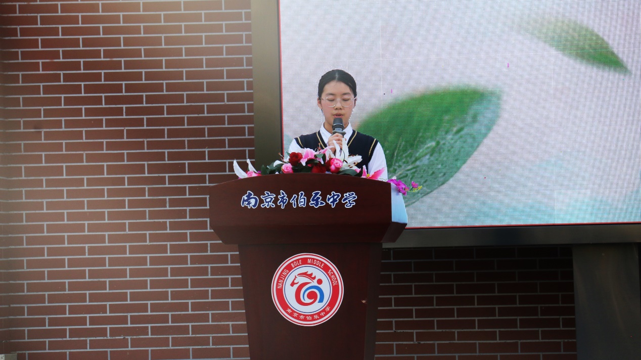 智贤伯乐_html_m45dc1f56.jpg