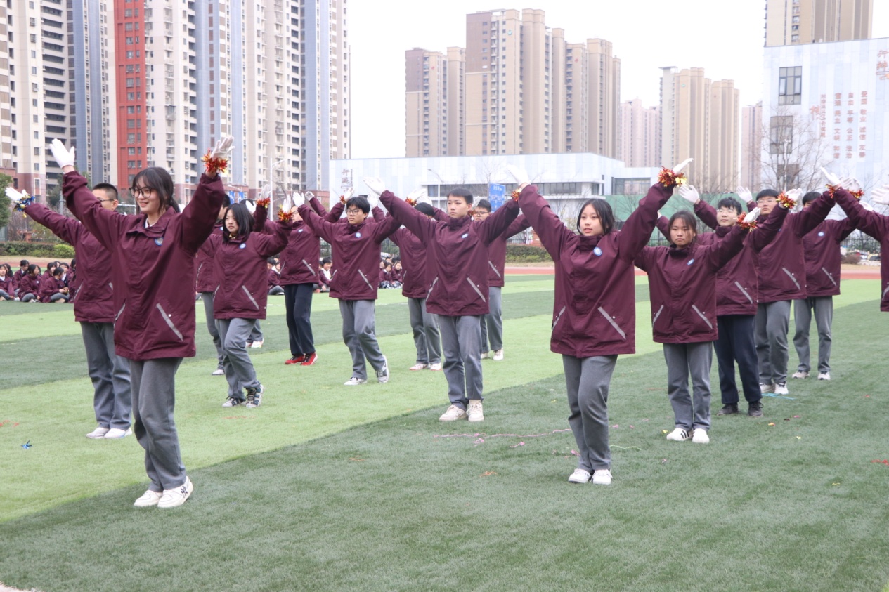 南京新港中等专业学校丁家庄校区韵律操比赛0318_html_76c679bd.jpg