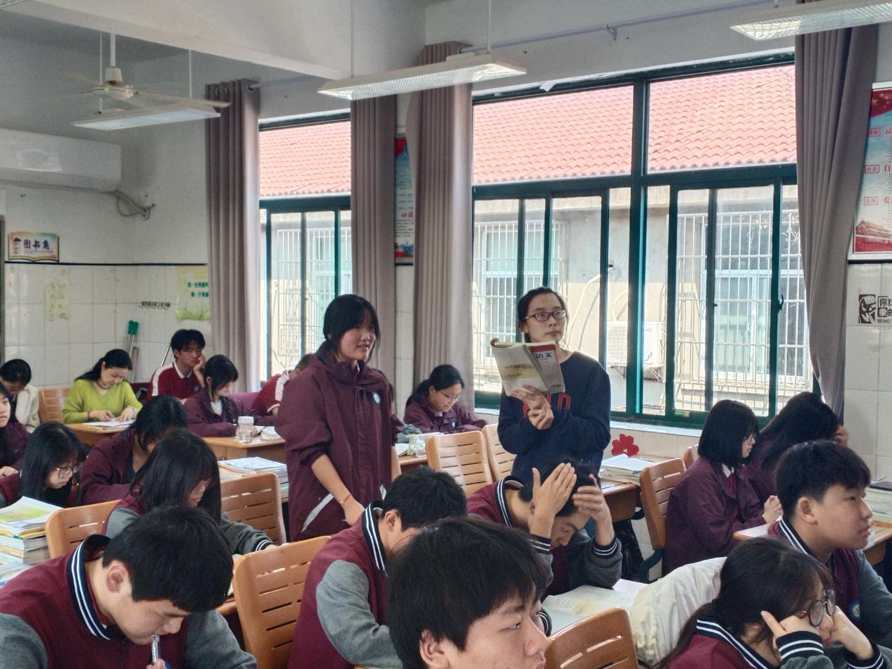 巧设情境以文化人，以德为根培育未来_html_m1775b652.jpg