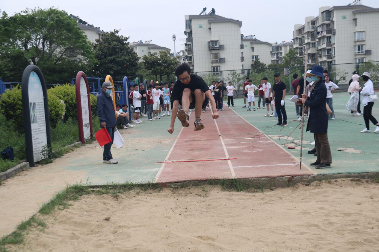第四十八届春季运动会_html_m4d351fd0.jpg