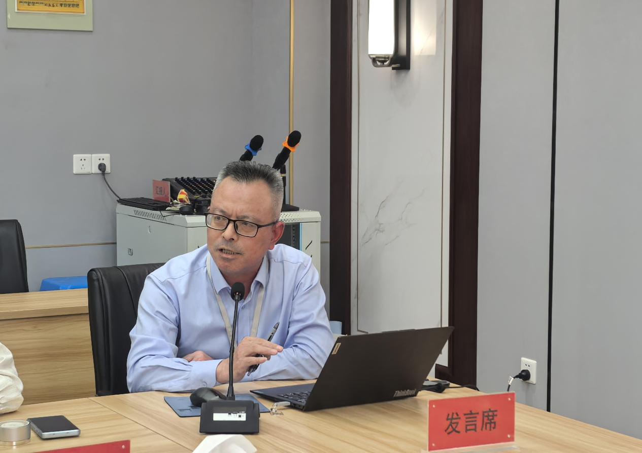 区人大常委会教科文卫委调研南京新港中专学校 共谋职业教育高质量发展新篇章_html_791c2090.jpg