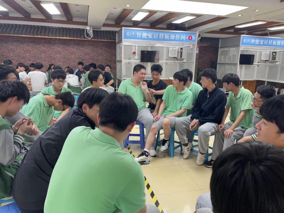 你好，职教高考_html_78d49a93.jpg