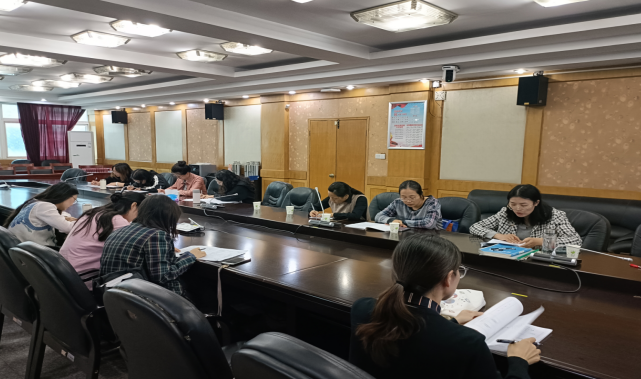 聚焦课堂教学改革  深化课程改革_html_m2d95e918.png