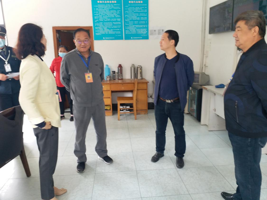 我校接受区责任督学规范办学专项督查(2)_html_me4dbd51.jpg