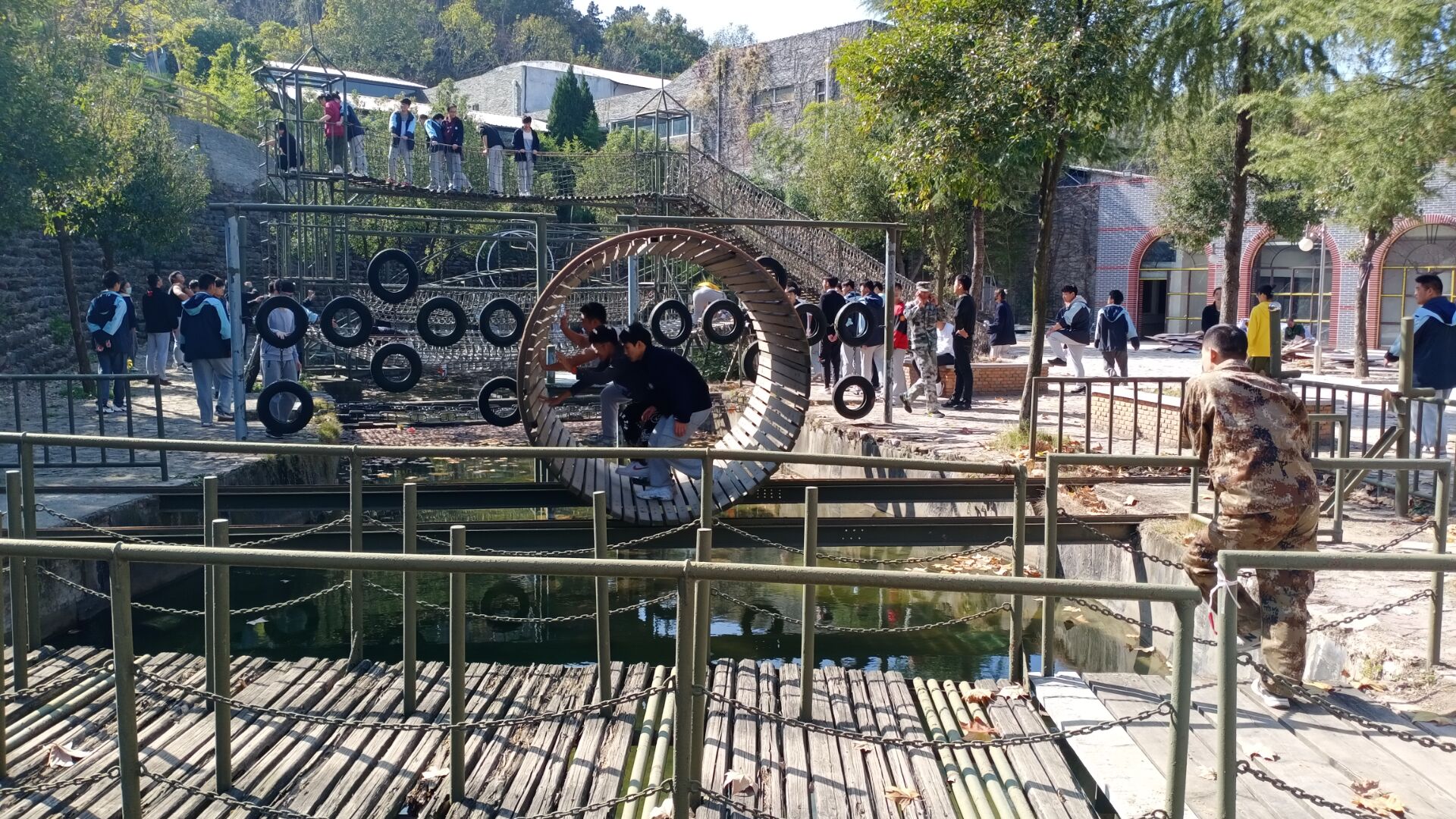 拓展训练通讯稿_html_m6b5015d6.jpg