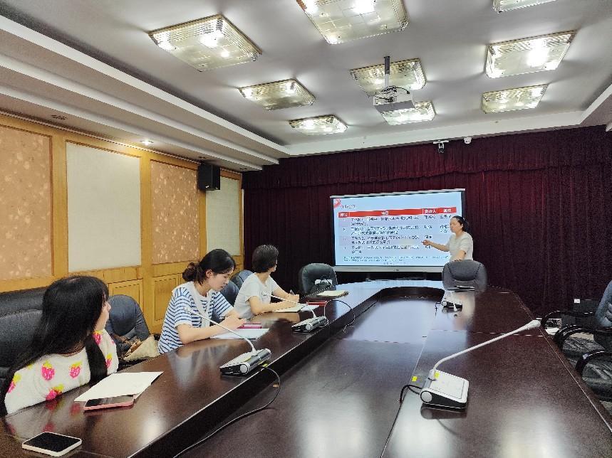 基于学科核心素养的中职信息技术主题式教学实践研究结题准备工作会议_html_m660a8329.jpg