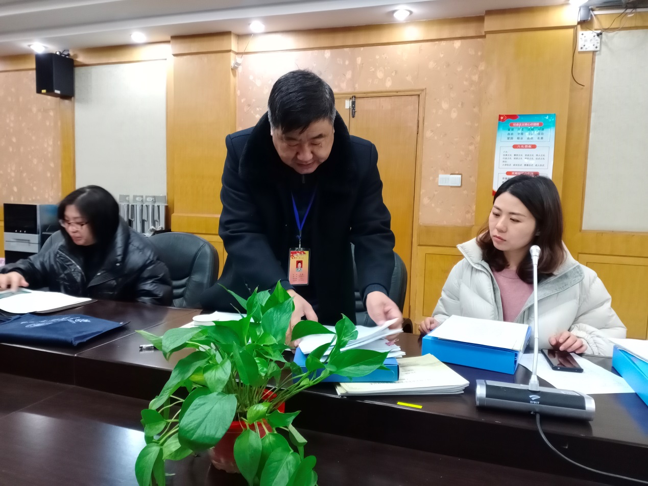 元月份区责任督学挂牌督导报导_html_2c680346.jpg