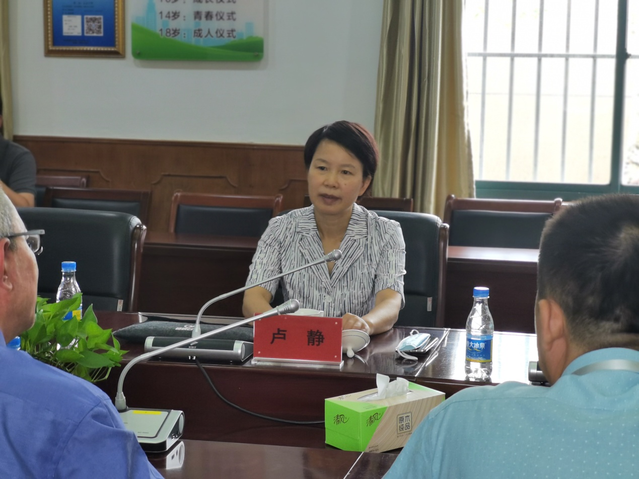 卢静副区长调研新港中专校9.2(1)_html_m6e19b500.jpg