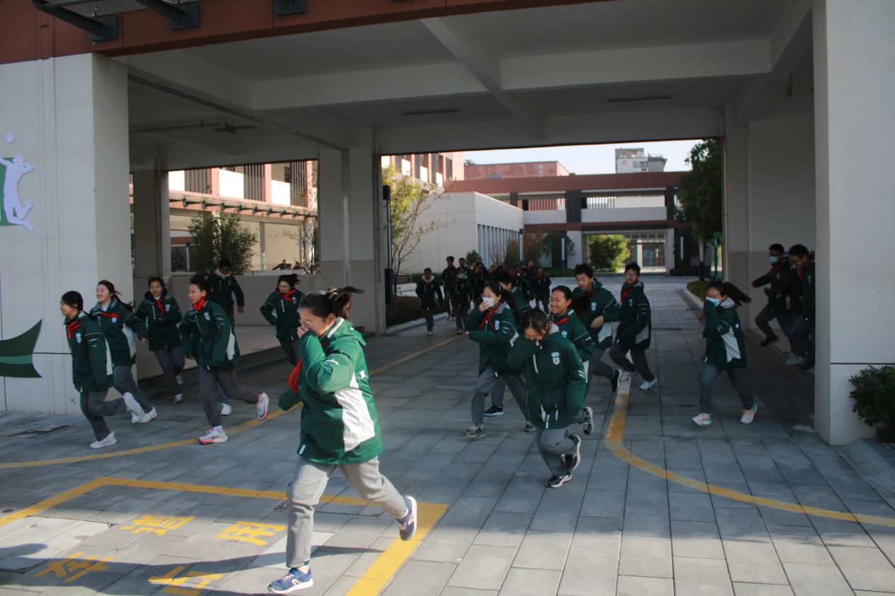 6.演练新闻稿-2.21_html_208962ec.jpg
