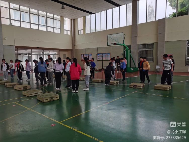 灵美龙小4月体育_html_m1e48b81.jpg
