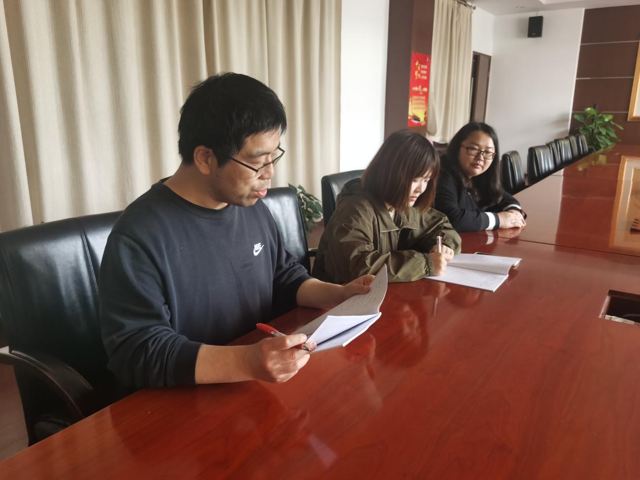 【灵美龙小·江畔教研】聚焦课内阅读，深化教材研讨