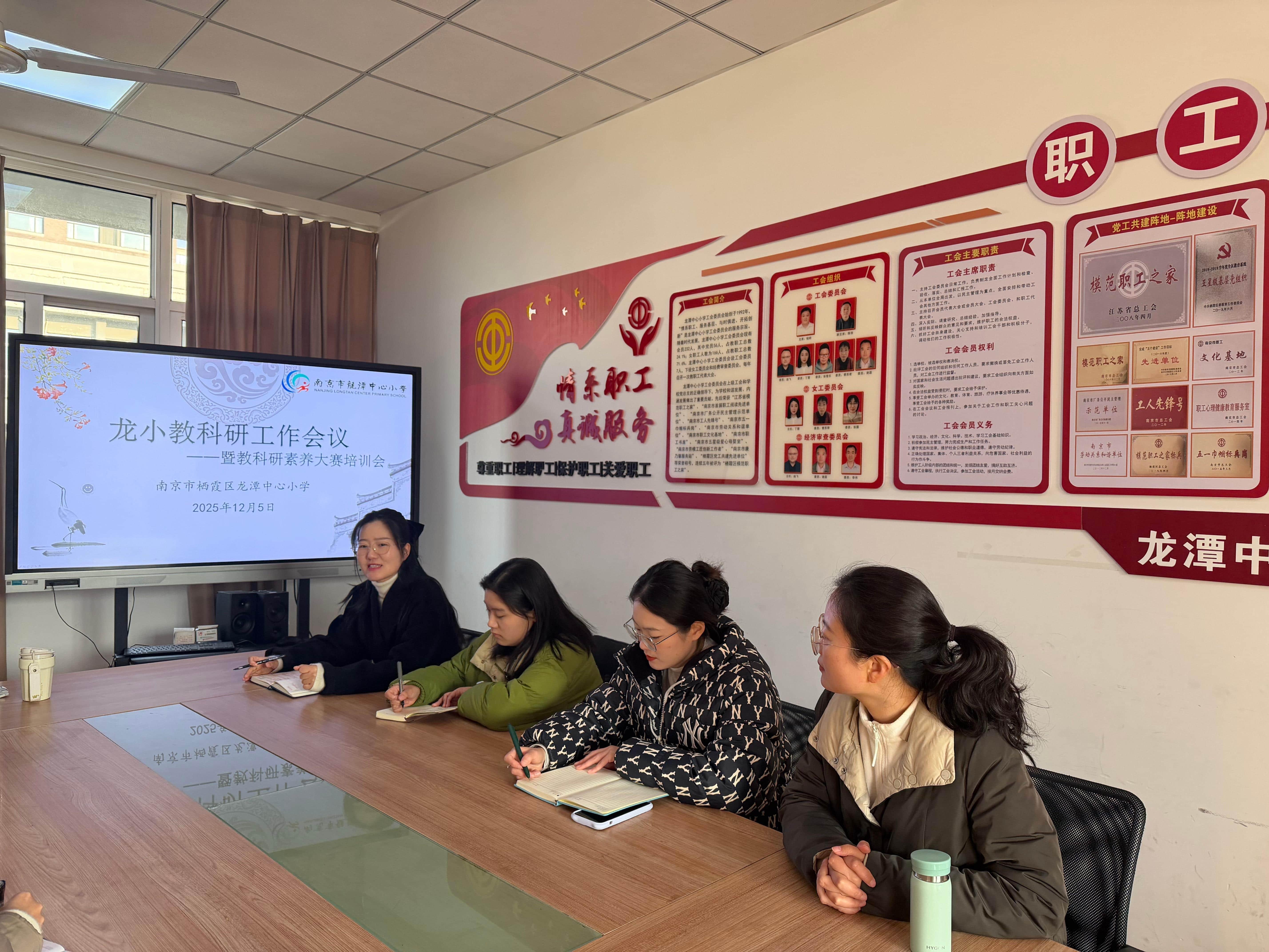 新建 DOCX 文档_html_23bf9b22.jpg