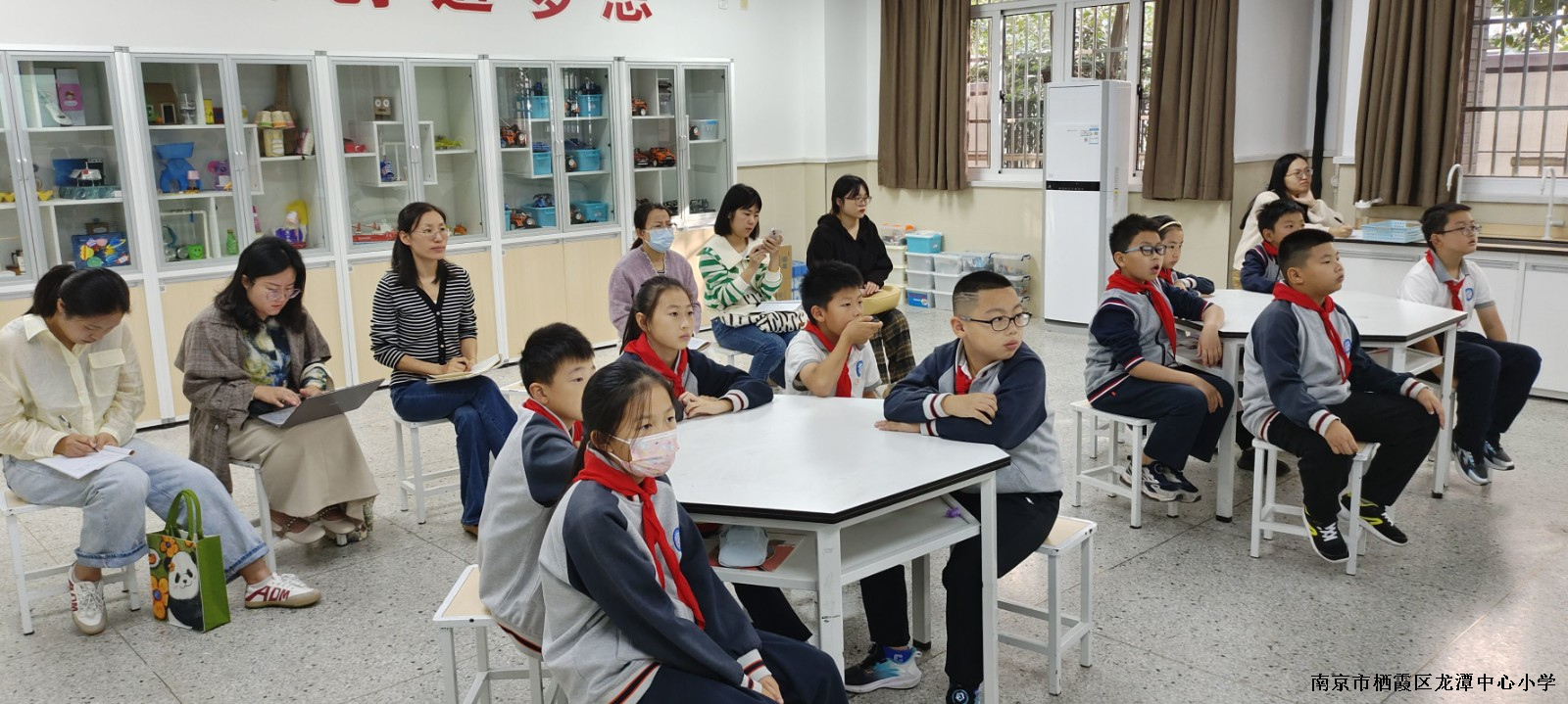 4、听课图2.jpg