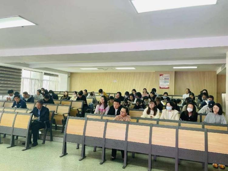 守护网络信息 筑牢教育防线_html_m6683a5b3.jpg