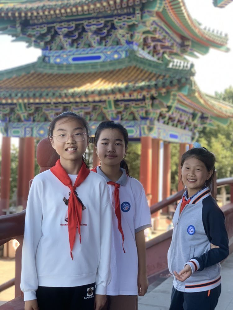 【江畔先锋·团队活动】传承民族文化，阅览江河胜景——龙潭中心小学江畔人家分校秋季社会实践研学活动_html_m6db22ab7.jpg