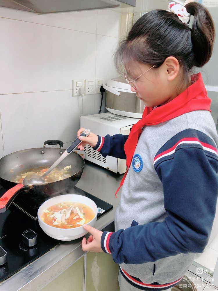 【灵美龙小&middot;龙岸】最好的祝福，送给最美的您——龙潭中心小学龙岸花园校区母亲节系列活动_html_m3179f1fd.jpg