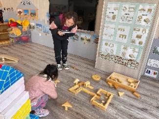 221011共研建构   聚力成长——栖幼石埠湾园建构游戏组教研活动 艾慧_html_4477f5db.jpg