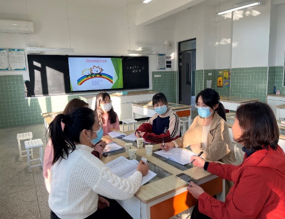 221019园校携手 科学衔接——栖霞幼儿园翡翠天悦园幼小衔接专项活动_html_m3e53fc4.jpg