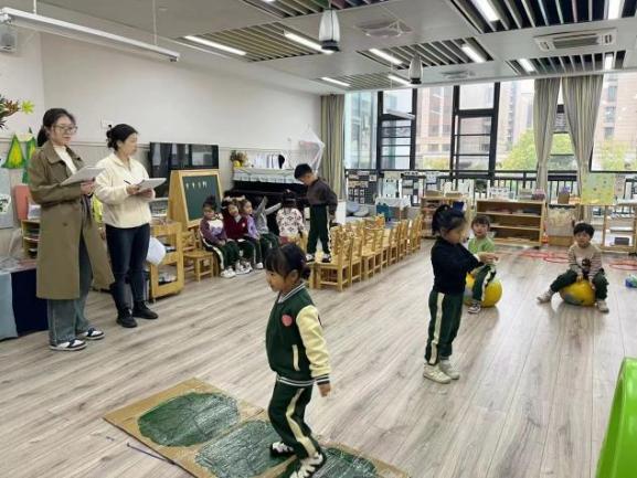 240403以检促优 引领成长——记栖霞幼儿园石埠湾园迎接教育教学督查工作（万紫薇）_html_725882c4.jpg
