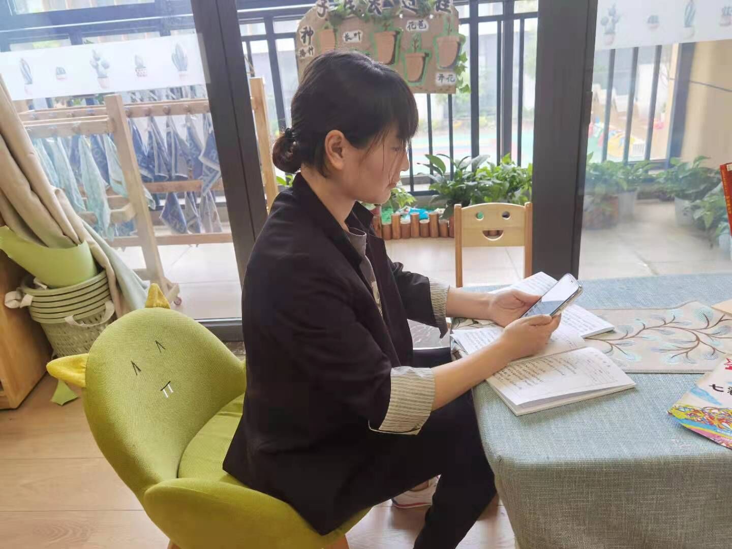 【枫香栖幼】因教育而精彩  因劳动而优秀  ——栖霞幼儿园翡翠天域园“教科研大讲坛”教研学习