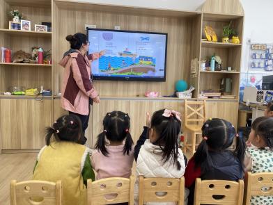 221202文明交通安全童行栖霞幼儿园翡翠天域园交通安全日主题活动_html_m16f19318.jpg