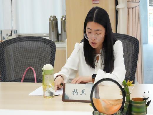 250429开题论证启新篇  专家引领向未来_html_m7c4aeaa7.jpg