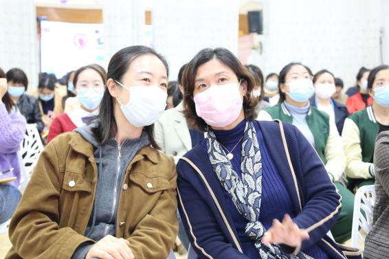 【枫香栖幼】幼小衔接连纽带 有效对接促成长  ——栖霞幼儿园&华侨城小学幼小衔接联合教研活动