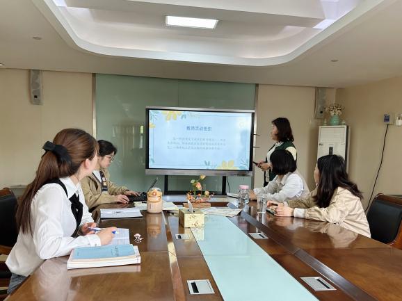 230413审议课程进程 优化课程实践——栖霞幼儿园五福园课程中心组教研活动(五)_html_m2a60ab15.jpg