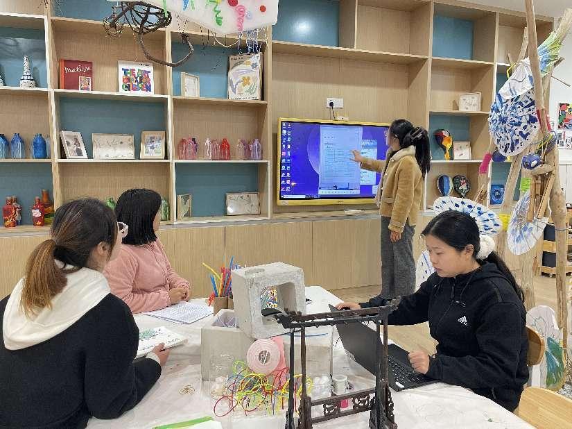 231215聚焦课程审议 共筑幼儿成长——栖霞幼儿园翡翠天悦园大班课程审议活动_html_64cac7cb.jpg