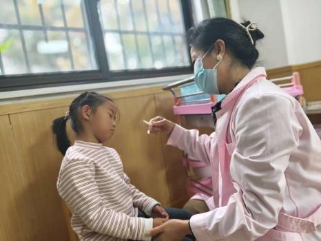 251106预防诺如 守护健康——栖幼五福园诺如病毒防控演练_html_m4a242ec3.jpg