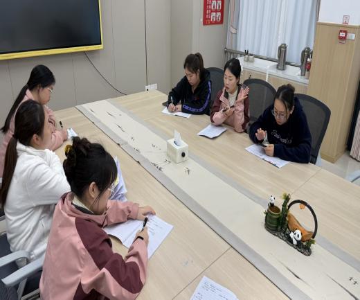 251009聚焦课程审议 助力友好交往——栖霞幼儿园云栖园小班年级组课程前期审议(二) 盛梦甜(1)_html_mdef01c3.jpg