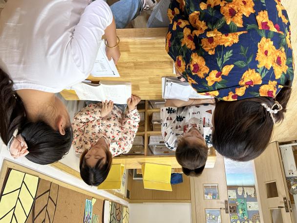 【枫香栖幼】一心一“议” 探秘水趣  ——栖幼五福园小班组《啊哈，玩水啦》课程审议活动