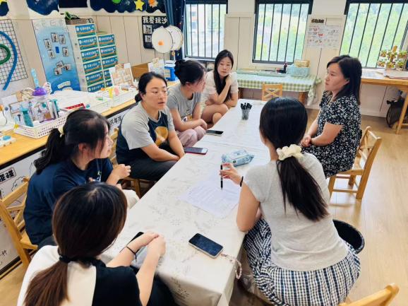 250525聚焦后审议  共促深成长——栖幼翡翠天悦园大班年级组后审议活动(2)_html_m7de7872d.jpg