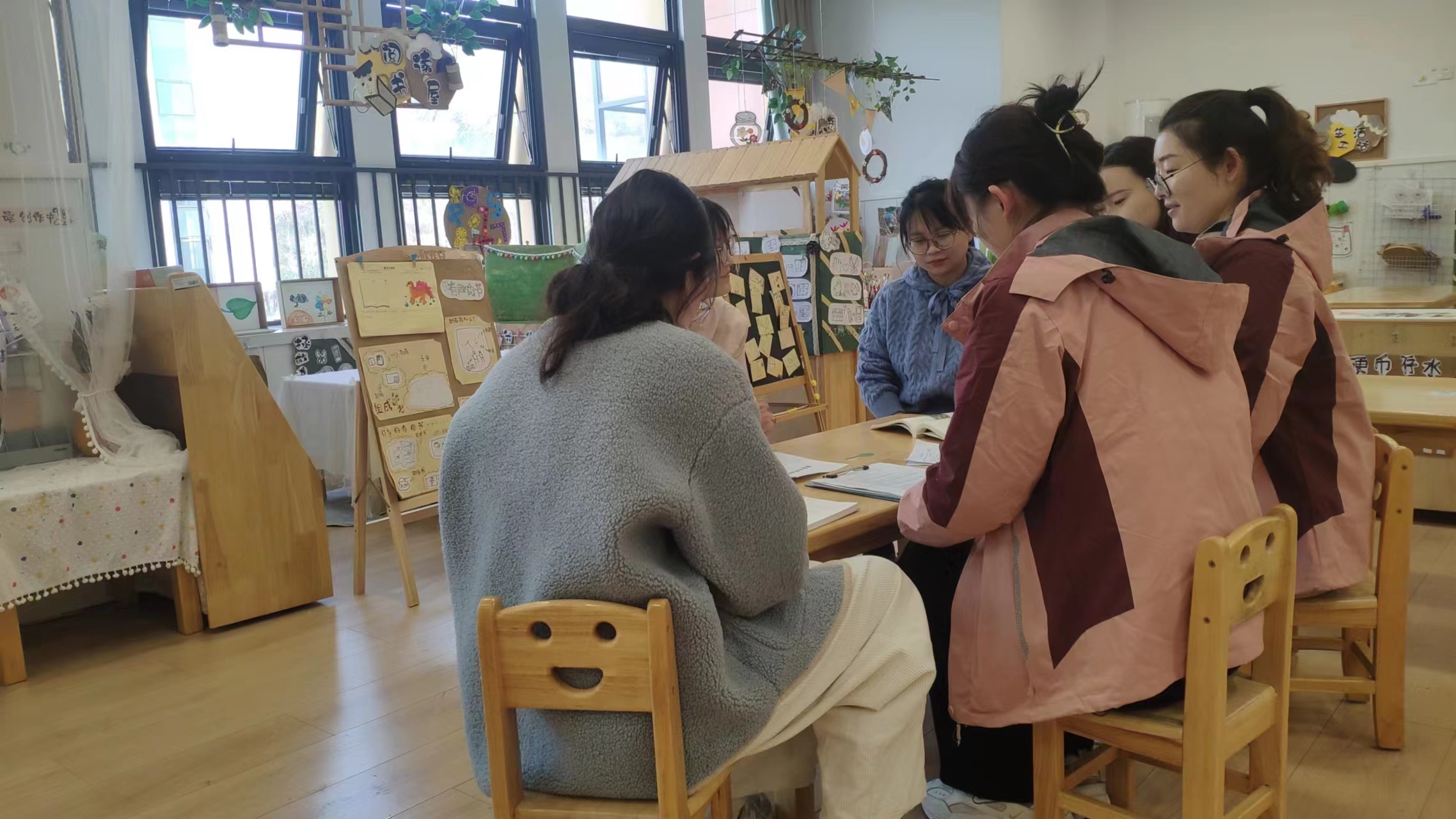 23322践行课程审议，促进教师发展(2)_html_m7d70ed28.jpg