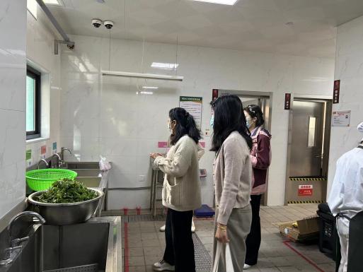 230315督教师队伍建设 促教师专业成长——栖霞幼儿园石埠湾园3月责任督学 胡静雯_html_30f7b0c7.jpg