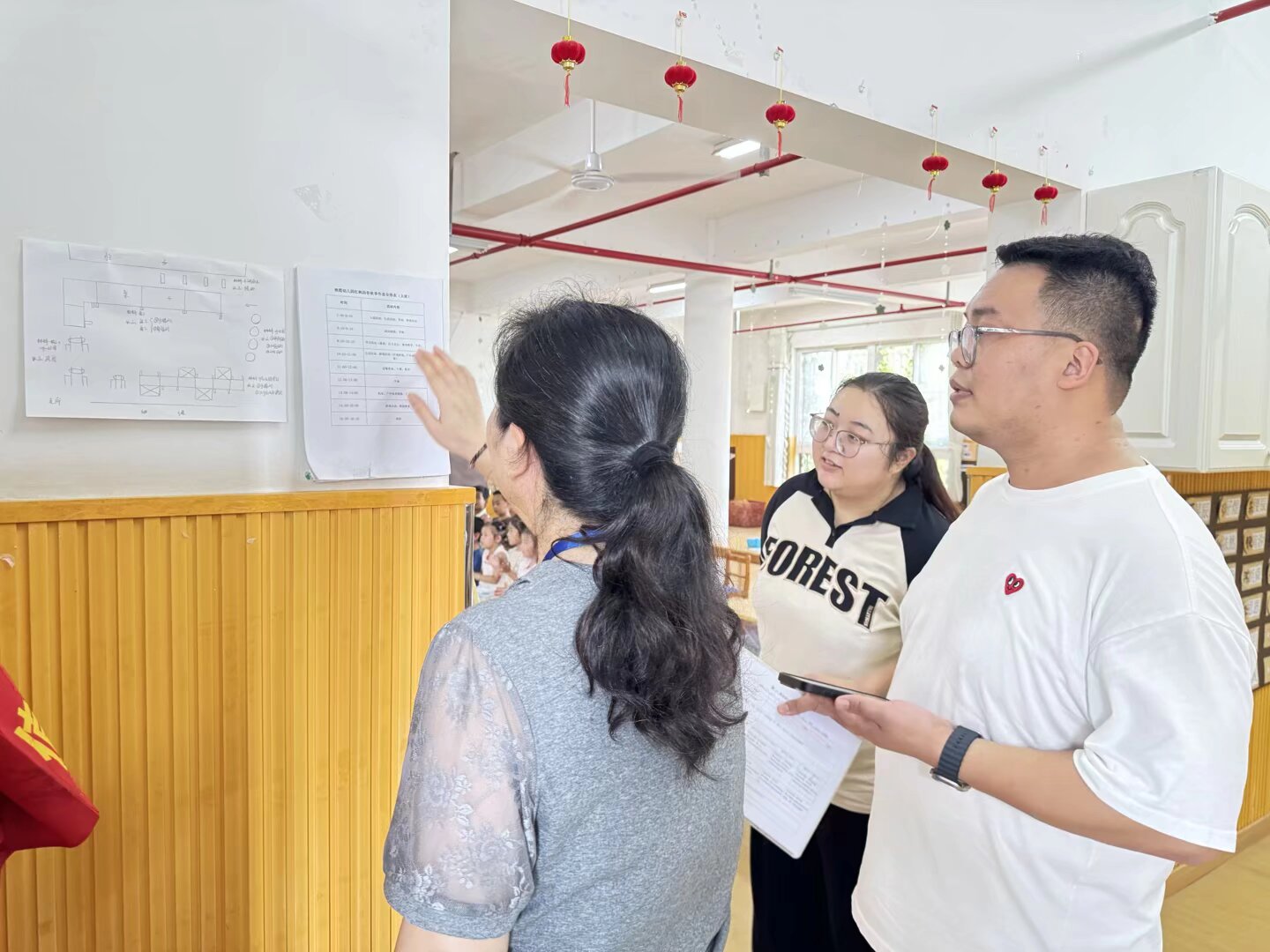 250905督导促提升  护航新学期——栖霞幼儿园红枫园迎接九月“开园工作”督导_html_4b3fa41e.jpg