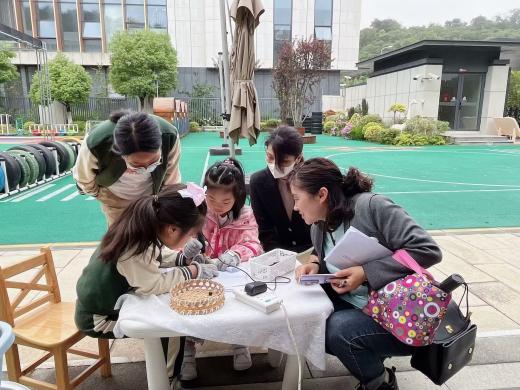 230522携手同行齐并进，结对帮扶共成长_html_49c6f15d.jpg