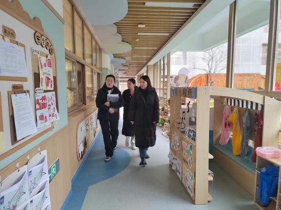 241210初冬伴暖意 督导促提升——栖霞幼儿园云栖园十二月专项督导检查 徐雅仙_html_m6e25477d.jpg