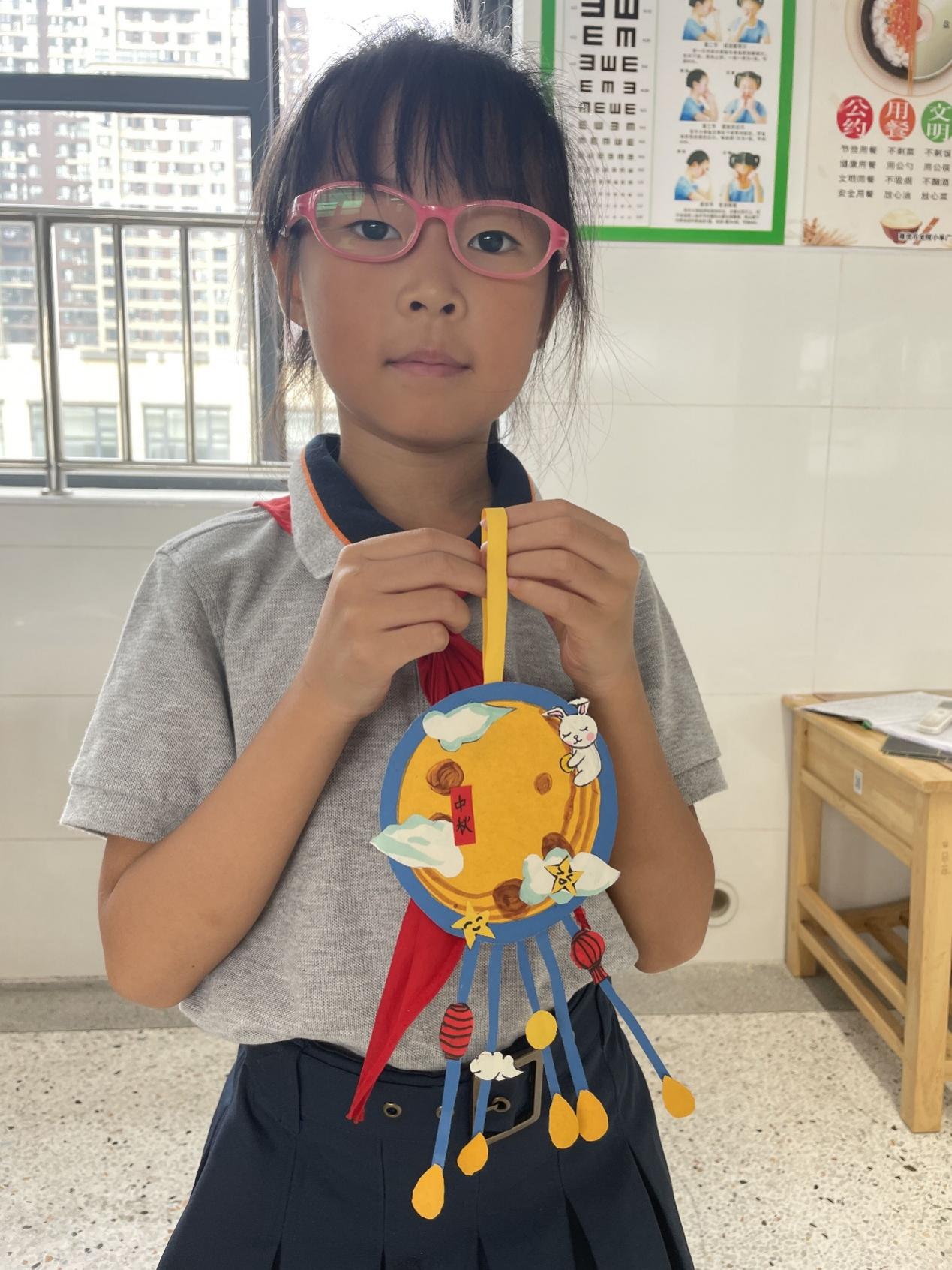 【博学广志】“绘”中秋 月团圆——金小广志路校区“情系中秋”美术特色活动_html_m1c3b03ce.jpg