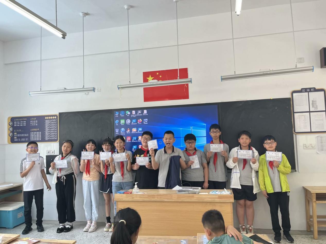 【博学广志】“比”出速度 “算”出精彩——金陵小学广志路校区五年级“争当计算小能手”数学单项竞赛_html_7057ef0f.jpg
