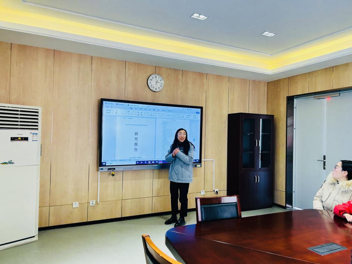 【湖畔·科研引领】复盘经验，赋能科研——金陵小学（仙林湖校区）期末课题主持人会议_html_474cd2a.jpg