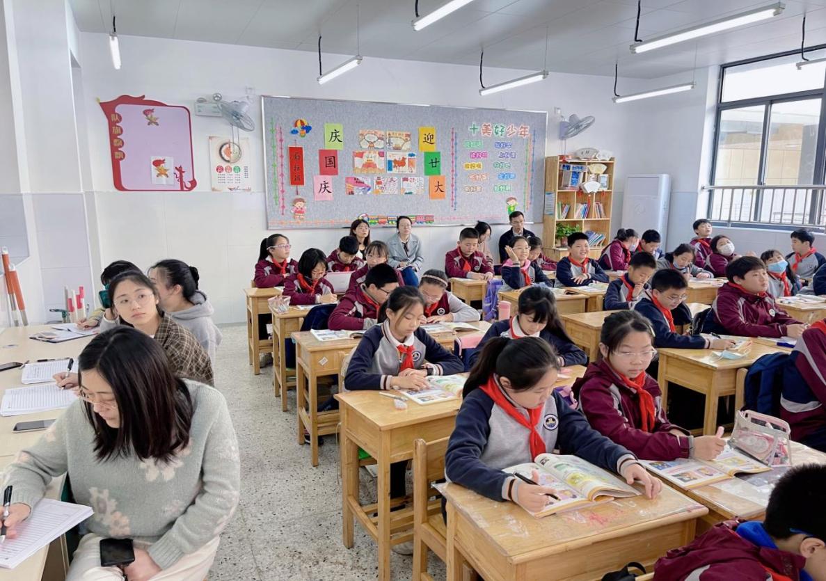 【博学广志】巧融中国文化 提升文化自信_html_730b583c.jpg