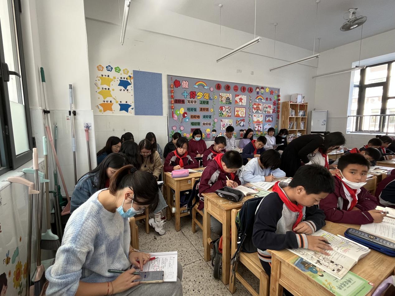 【博学广志】以课启程  踔厉深耕语文教研之路——金陵小学广志路校区语文组校本教研活动_html_50f98c88.jpg