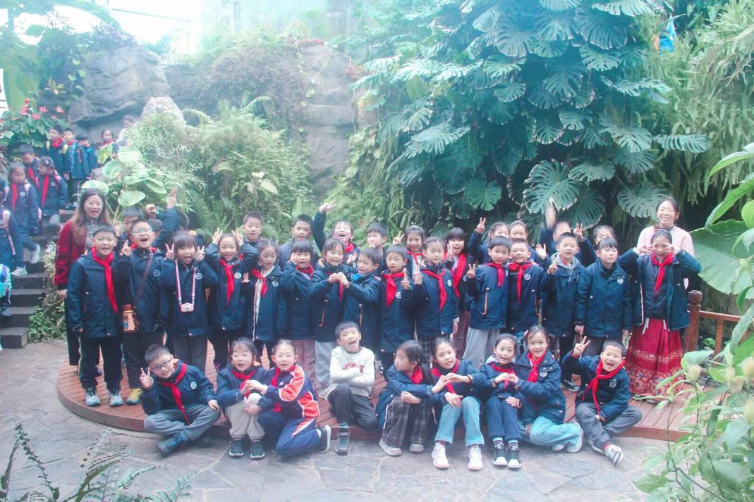 【湖畔·学生活动】春风拂面，学子欢腾——记金陵小学（仙林湖校区）二年级综合实践活动_html_m233ae853.jpg