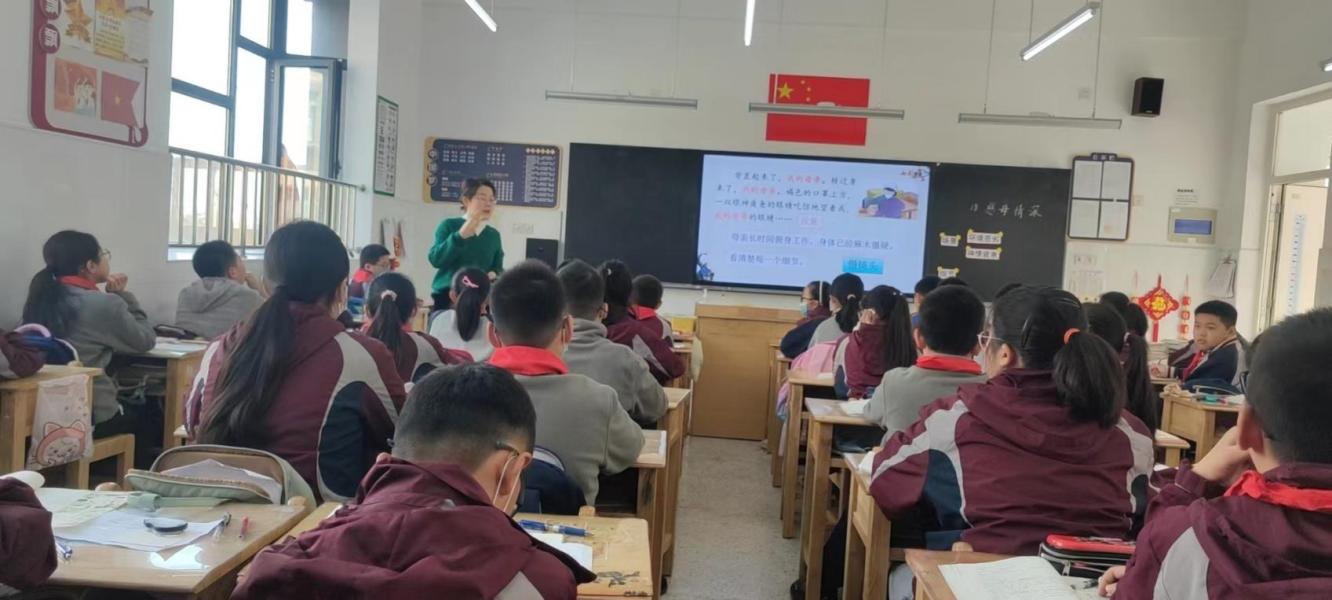 【博学广志】研学并进，教研相长——金陵小学广志路校区语文组校本教研活动_html_m4d72002f.jpg