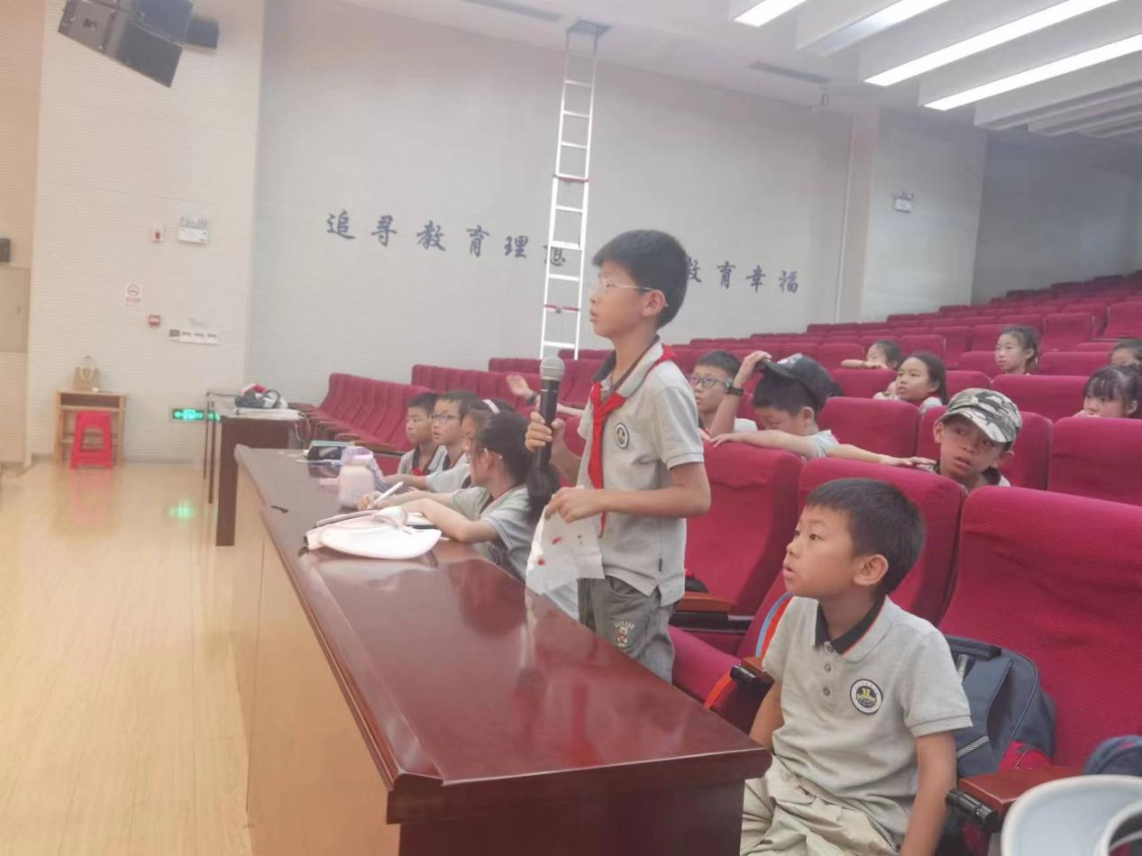 【博学广志】夏日劳作晓农事 科技研学促成长——记金陵小学（广志路校区）7.27日劳动研学活动_html_187957b0.jpg
