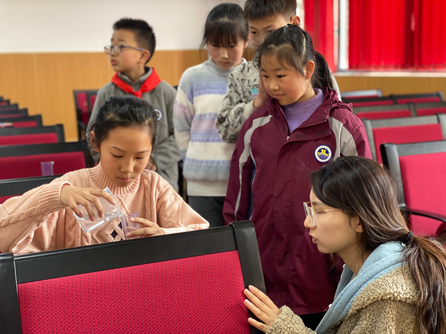 【湖畔·队伍建设】融合创新促均衡，双研赋能提质效——金陵小学集团三月教学例会_html_m22c1a7b9.png